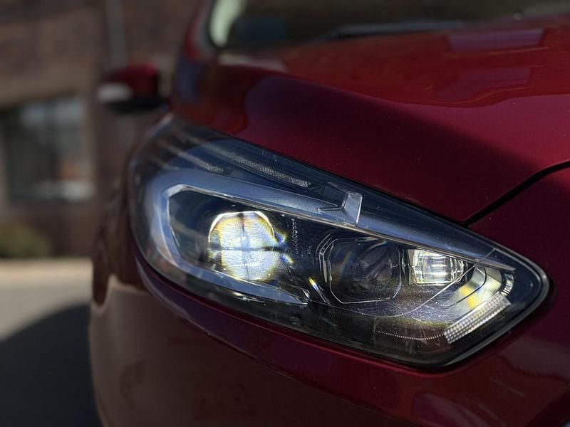 Usado Ford S-MAX S 240 HP (176 kW) 2016 Vermelho Monovolume