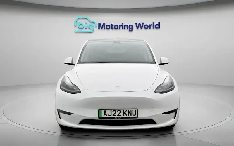 Used Tesla Model Y Long Range AWD 286 kW (389 HP) 2025 SUV