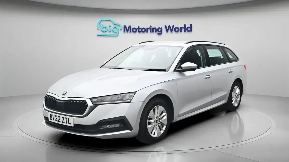 Used Skoda Octavia SE Technology 150 HP (110 kW) 2022 Silver Estate