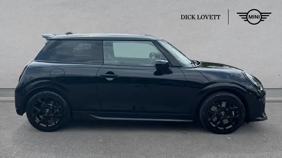 Used Mini Cooper S Hatch 201 HP (147 kW) 2025 Black Hatchback
