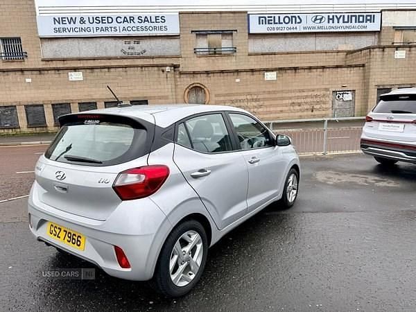Used Hyundai i10 SE 84 HP (61 kW) 2023 Silver Hatchback