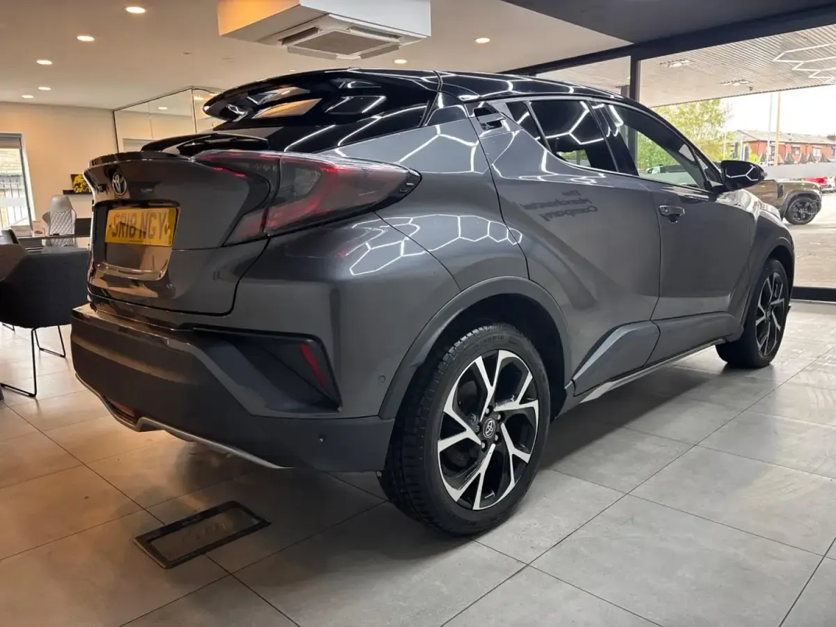 Second-hand Toyota C-HR 116 CP (85 kW) 2018 Gri SUV
