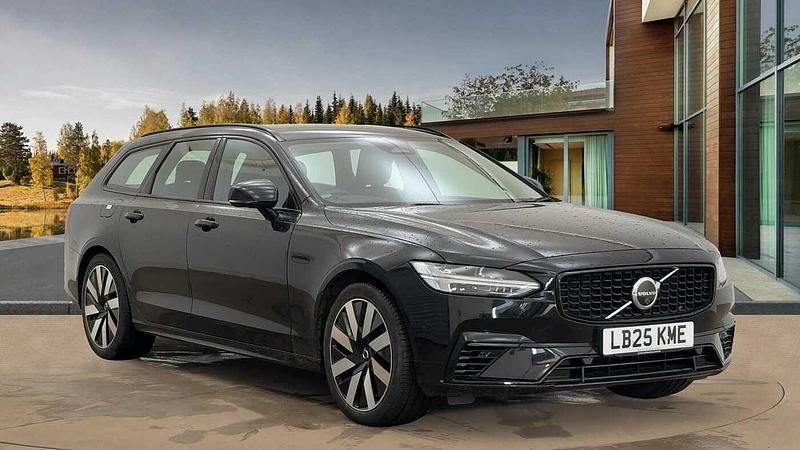 Onyx black Used 2025 Volvo V90 Plus Estate | £33,950 (Good price) - Image 1/4