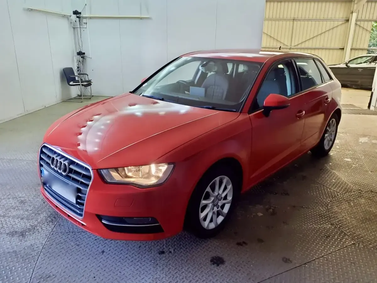Usado Audi A3 Basis 2013 Vermelho Citadino
