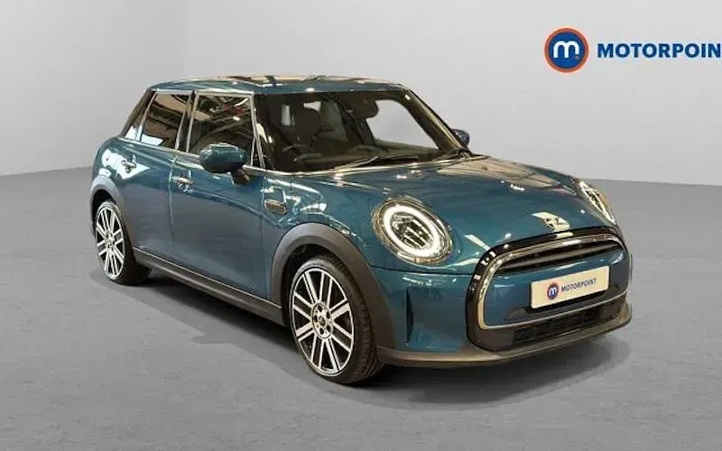 Used Mini Cooper Exclusive 136 HP (100 kW) 2023 Hatchback