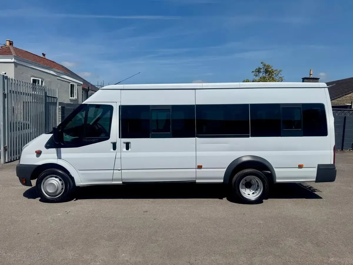 Used Ford Transit 115 HP (84 kW) 2006 White Sedan