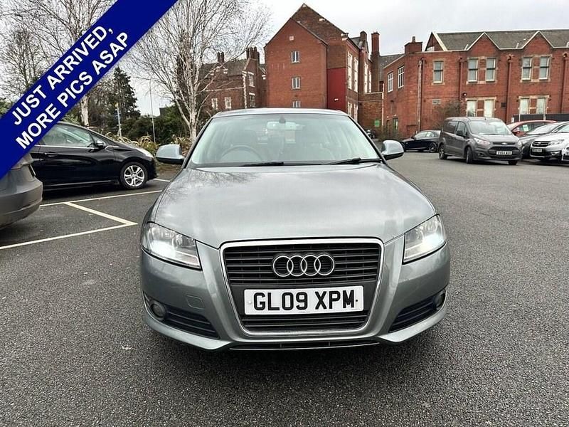 Used Audi A3 Sportback Design 140 HP (102 kW) 2009 Grey Hatchback