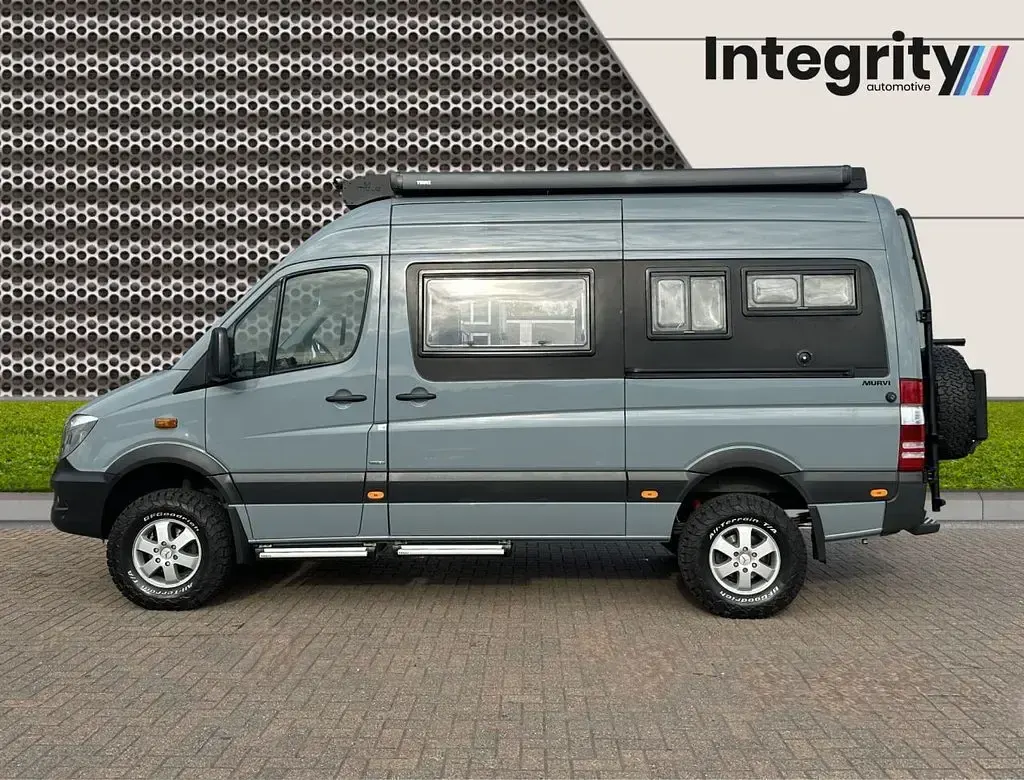 Used Mercedes Sprinter 190 HP (139 kW) 2015 Grey Van