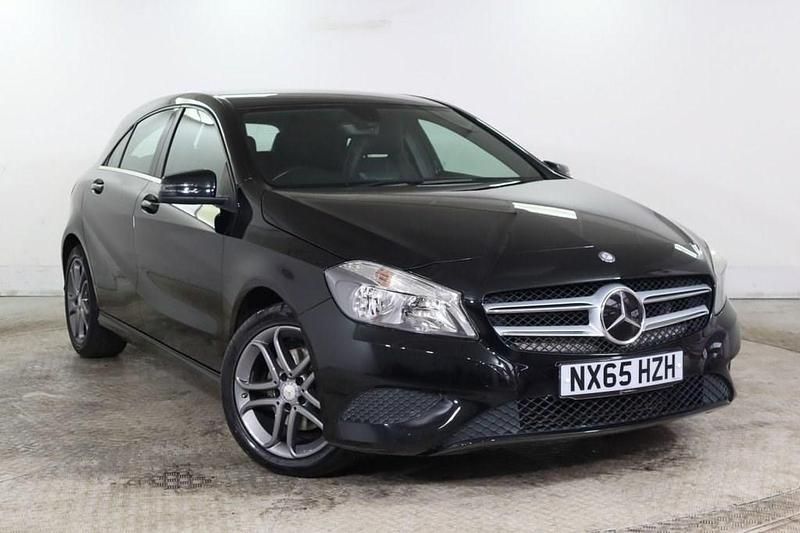Used Mercedes A180 122 HP (89 kW) 2015 Black Hatchback