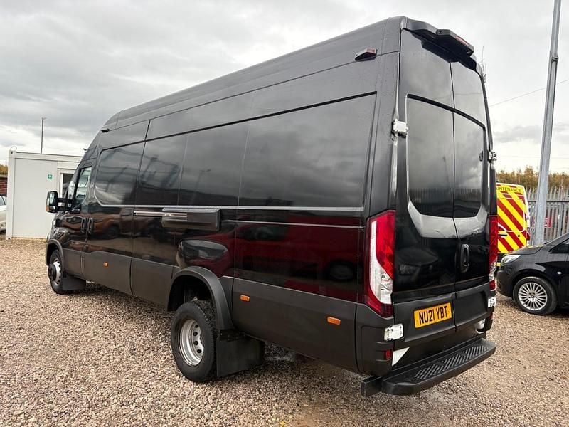 Used Iveco Daily 180 HP (132 kW) 2021 White