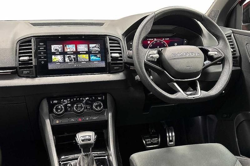 Used Skoda Karoq SportLine 110 HP (80 kW) 2025 Velvet red metallic SUV