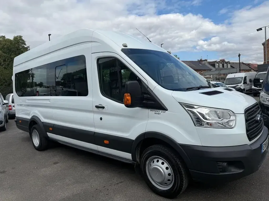 Used Ford Transit 123 HP (90 kW) 2015 White Van