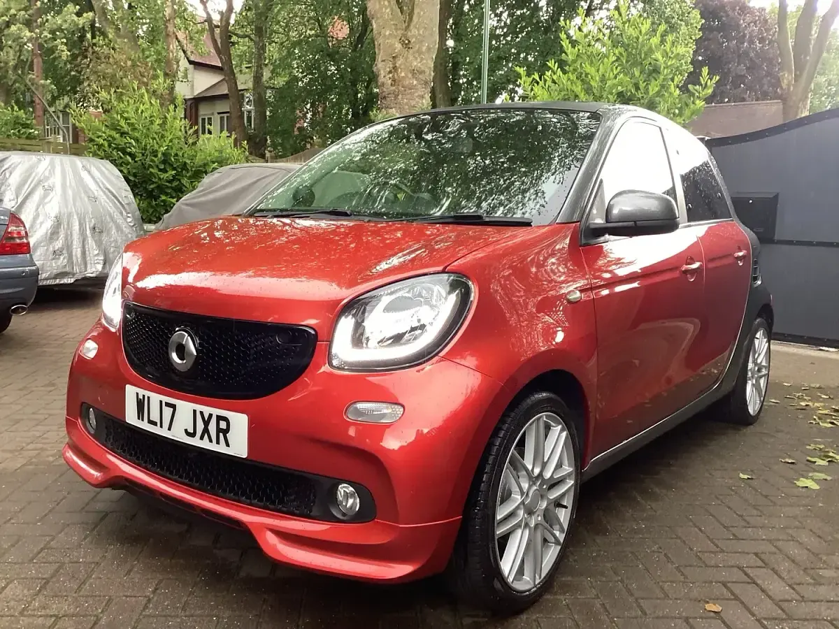 Used Smart ForFour Brabus 90 HP (66 kW) 2017 Red Hatchback