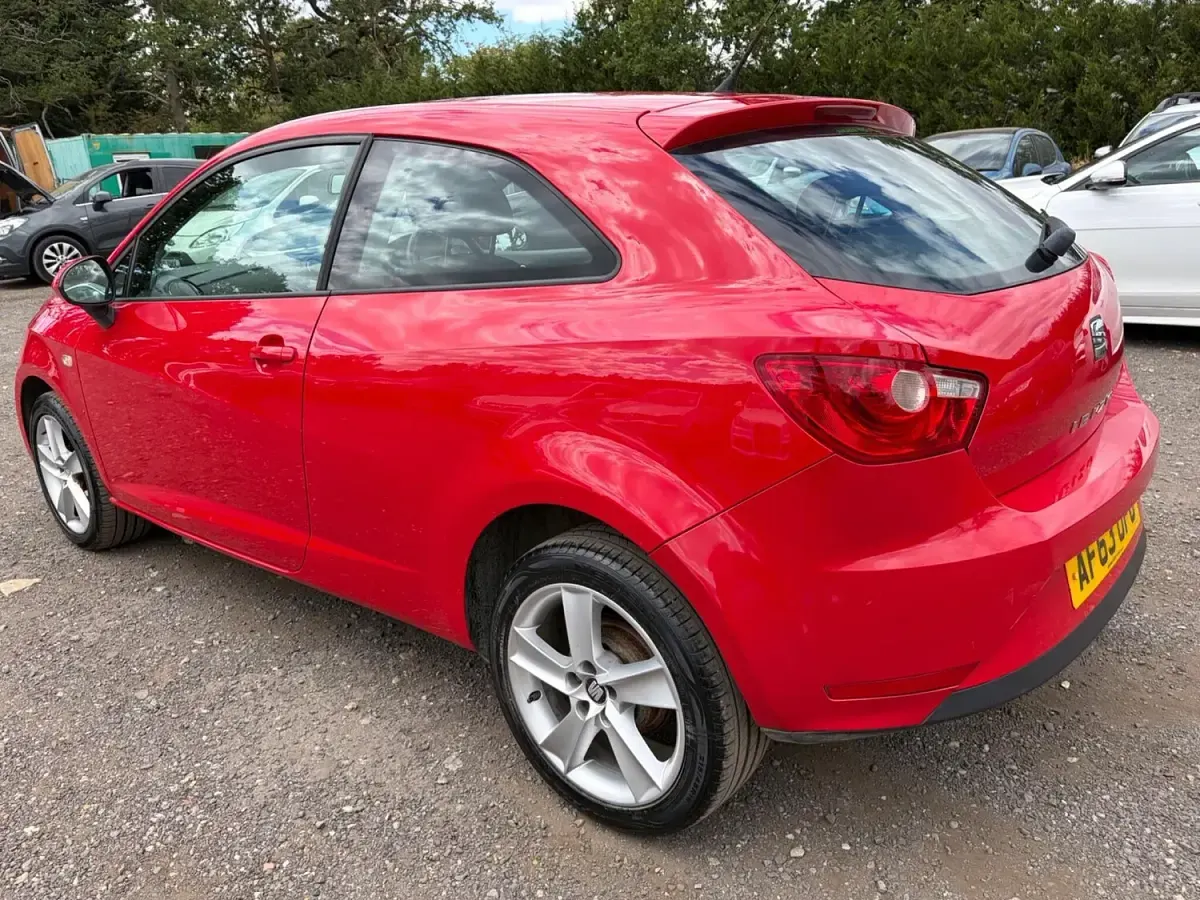 Used Seat Ibiza 85 HP (62 kW) 2013 Red Hatchback