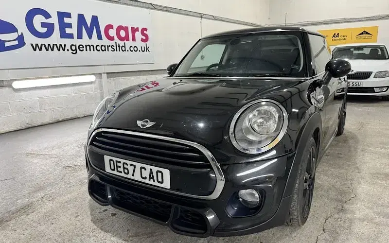 Used Mini Cooper Hatch 136 HP (100 kW) 2017 Hatchback