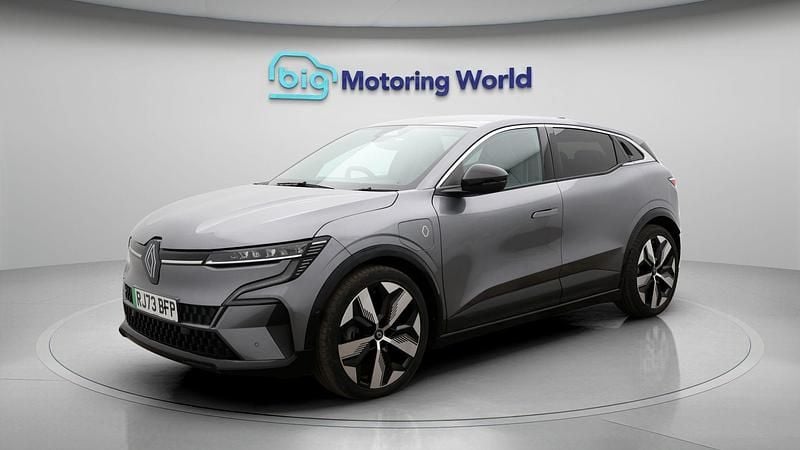 Used Renault Megane E-Tech Techno 159 kW (217 HP) 2023 Grey Hatchback