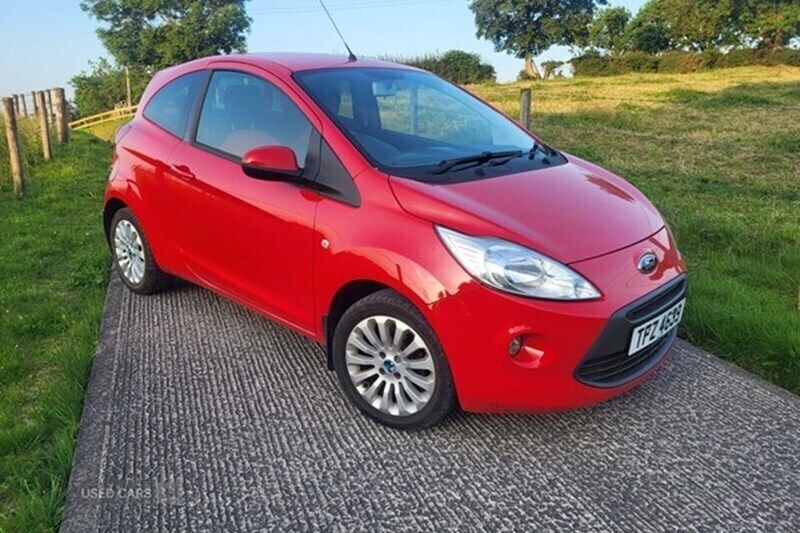 Red Used 2014 Ford Ka Zetec Hatchback | £3,695 (Fair price) - Image 1/1