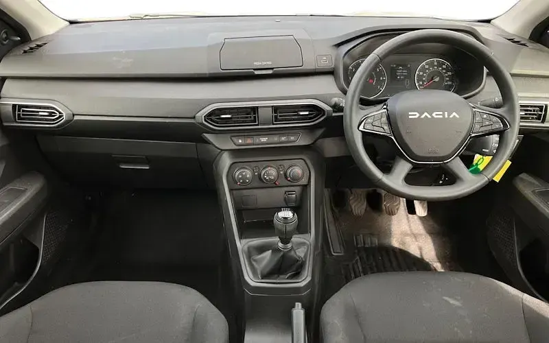 Used Dacia Jogger Essentiel 110 HP (80 kW) 2025 MPV
