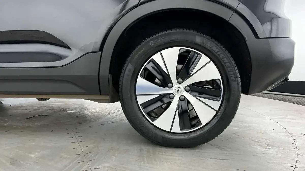Used Volvo XC40 Plus 208 HP (152 kW) 2023 SUV