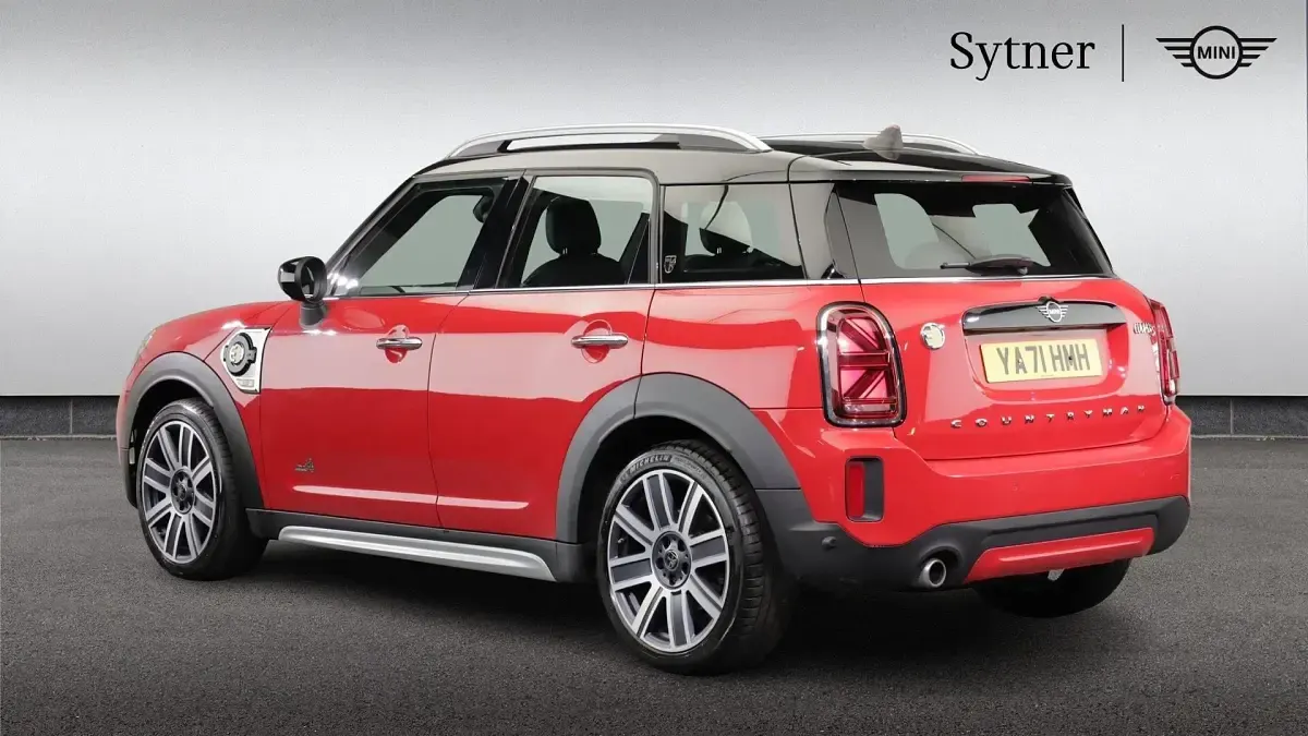 Used Mini Cooper S Countryman Exclusive 220 HP (161 kW) 2022 Red SUV
