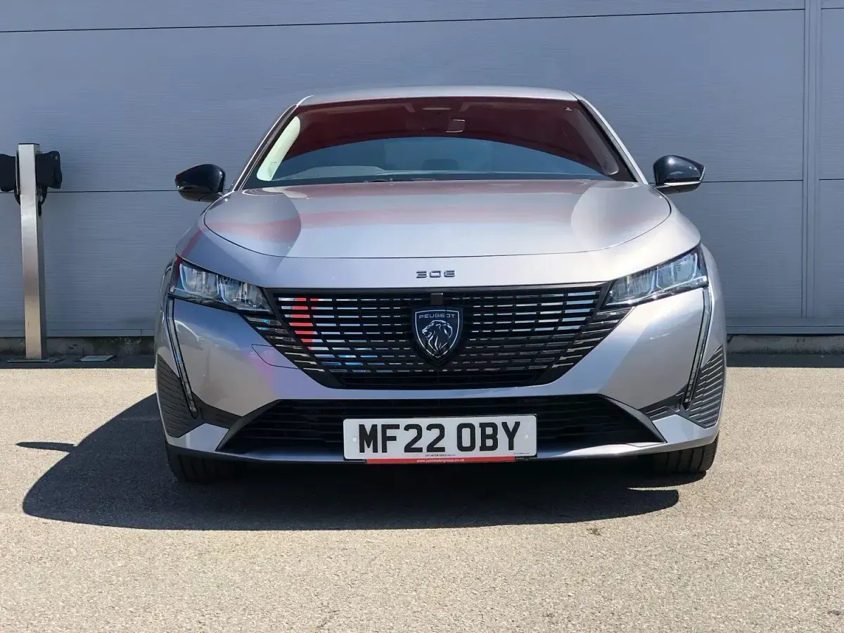 Used Peugeot 308 Allure Premium 178 HP (130 kW) 2022 Grey Hatchback