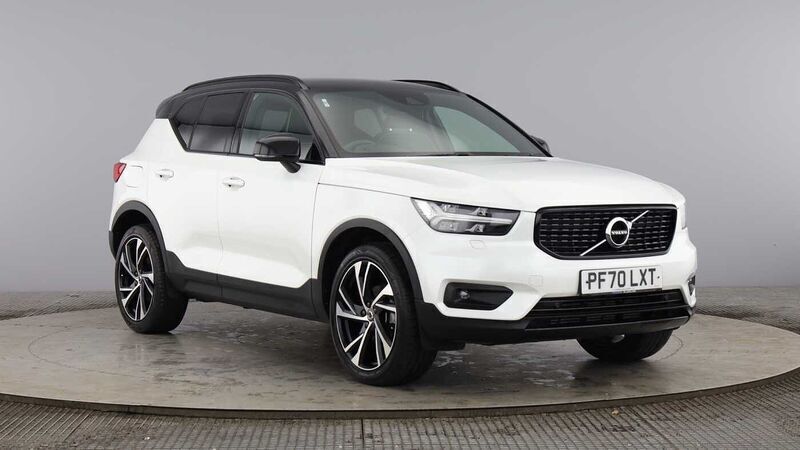 White Used 2021 Volvo XC40 R-Design Pro SUV | £21,690 (Fair price) - Image 1/4