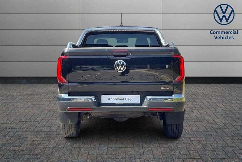 Second-hand VW Amarok Style 202 CP (148 kW) 2024 Negru Pickup