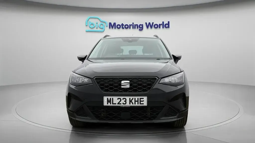 Begagnad Seat Arona SE 95 HK (69 kW) 2023 Svart SUV