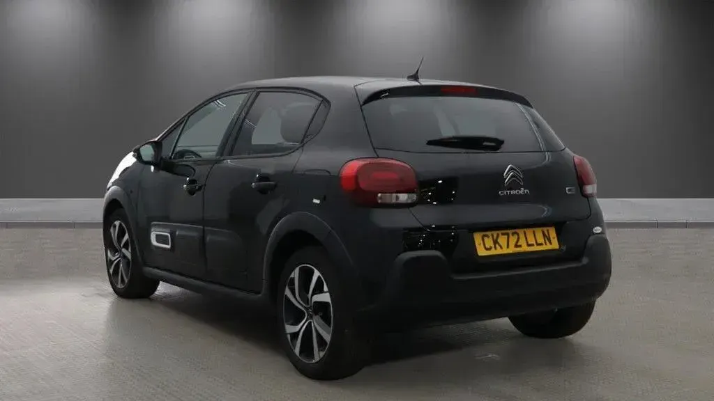 Used Citroën C3 PureTech 110 HP (80 kW) 2022 Black Hatchback