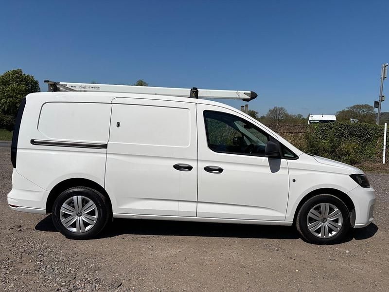 Usado VW Caddy S 2022 Branco Monovolume