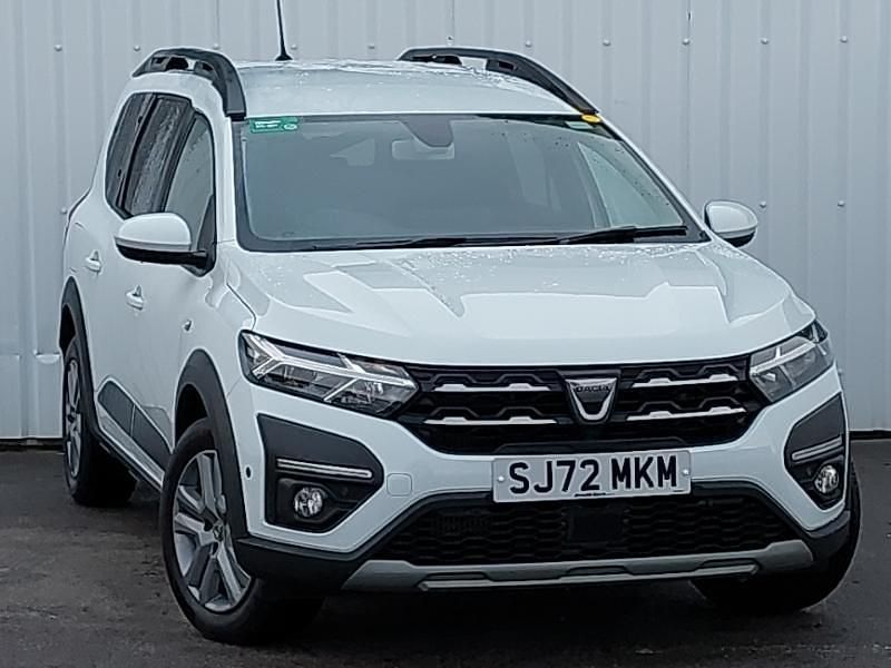 White Used 2022 Dacia Jogger Comfort MPV | £13,998 (Fair price) - Image 1/4