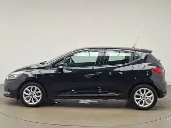 Used Renault Clio Dynamique 75 HP (55 kW) 2017 Black Hatchback