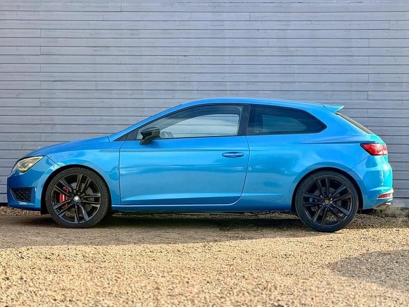 Used Seat Leon CUPRA 2015 Blue Hatchback