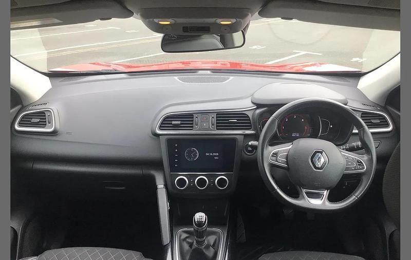 Used Renault Kadjar Iconic 116 HP (85 kW) 2020 Red SUV