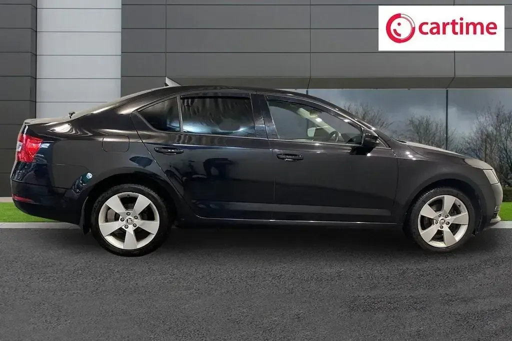 Gebraucht Skoda Octavia SE Drive 150 PS (110 kW) 2020 Schwarz Kleinwagen