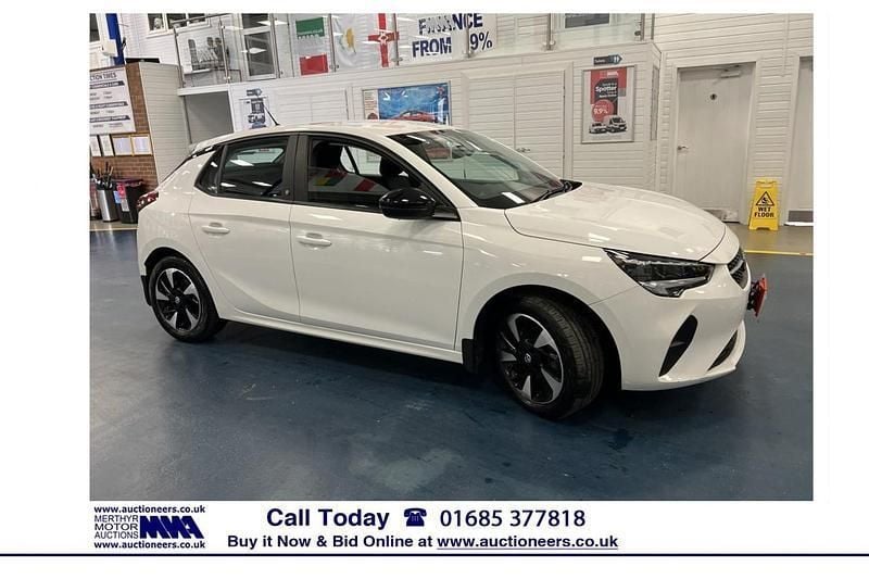 White Used 2021 Vauxhall Corsa-e Hatchback | £7,960 (Good price) - Image 1/4