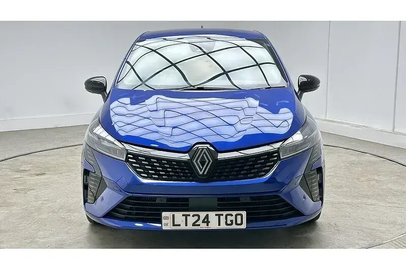 Used Renault Clio Techno 90 HP (66 kW) 2024 Blue Hatchback