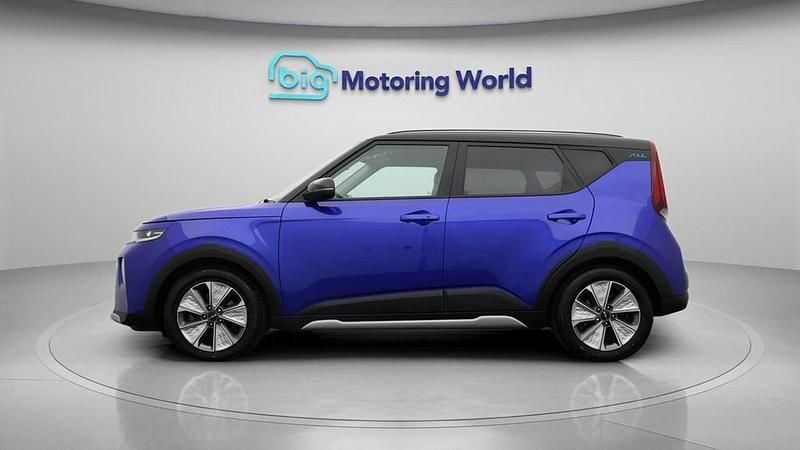 Used Kia Soul EV 147 kW (201 HP) 2022 SUV