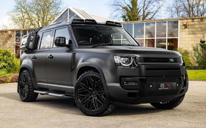Grey Used 2020 Land Rover Defender S SUV | £49,990 (Expensive) - Image 1/4