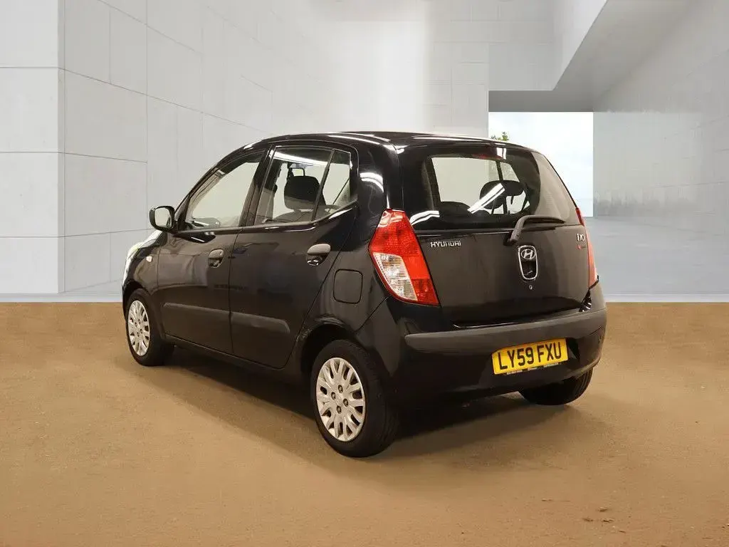 Used Hyundai i10 Classic 77 HP (56 kW) 2010 Black Hatchback