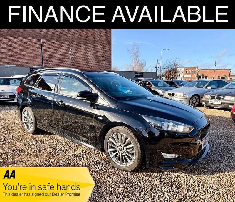 Black Used 2017 Ford Focus ST-Line Estate | £8,795 (Fair price) - Image 1/2