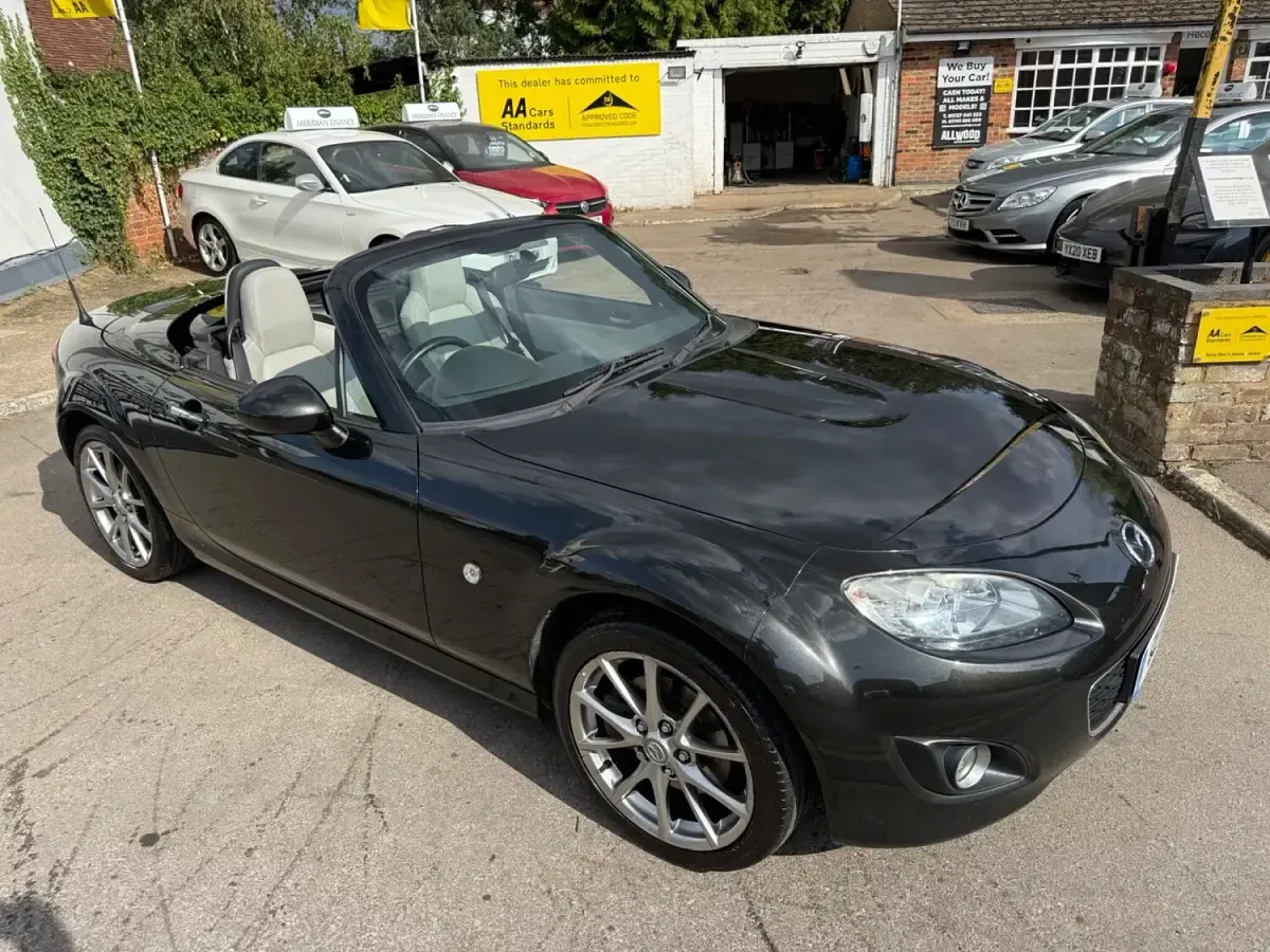 Used Mazda MX5 160 HP (117 kW) 2011 Black Cabriolet