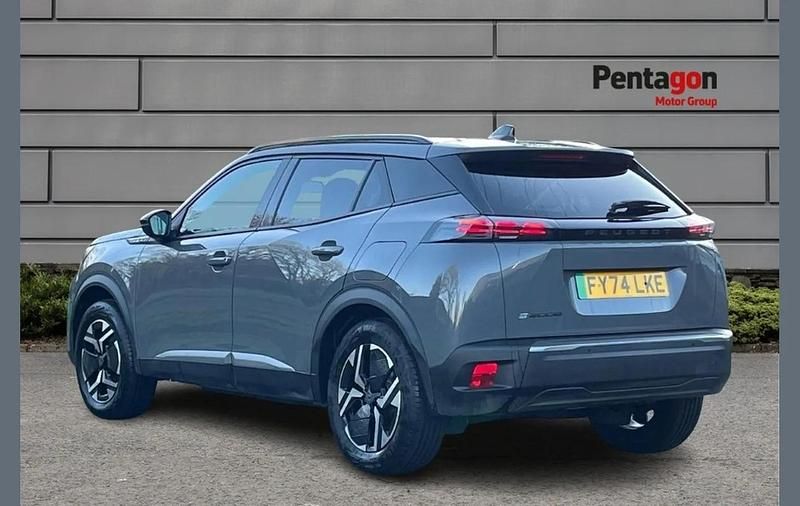 Used Peugeot e-2008 Allure 100 kW (136 HP) 2024 Grey SUV