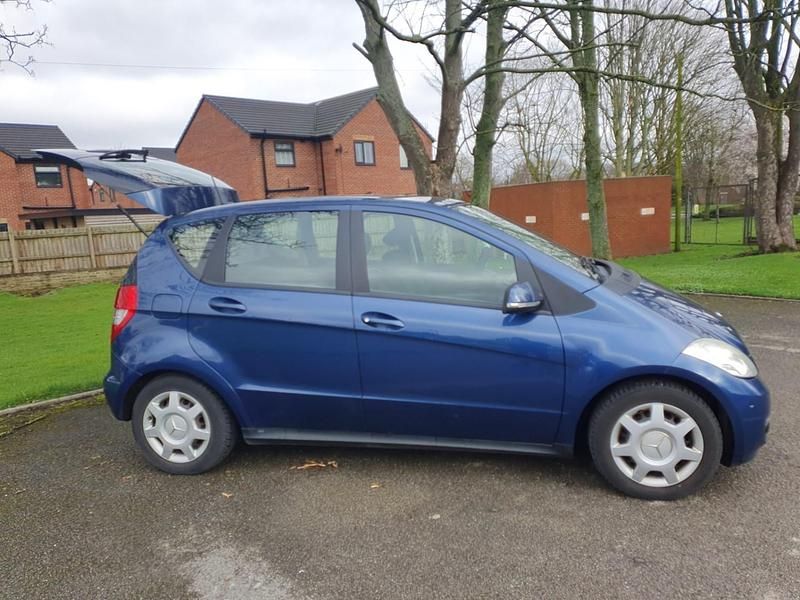 Used Mercedes A150 Classic 2008 Blue Hatchback