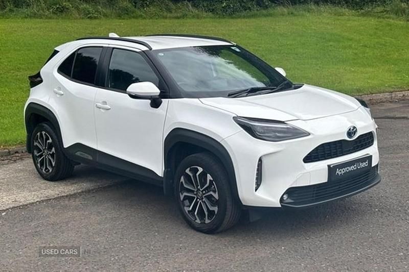 Used 2023 Toyota Yaris Hybrid Design SUV | £19,495 (Fair price) - Image 1/1