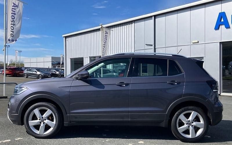Used VW T-Cross SEL 110 HP (80 kW) 2022 SUV