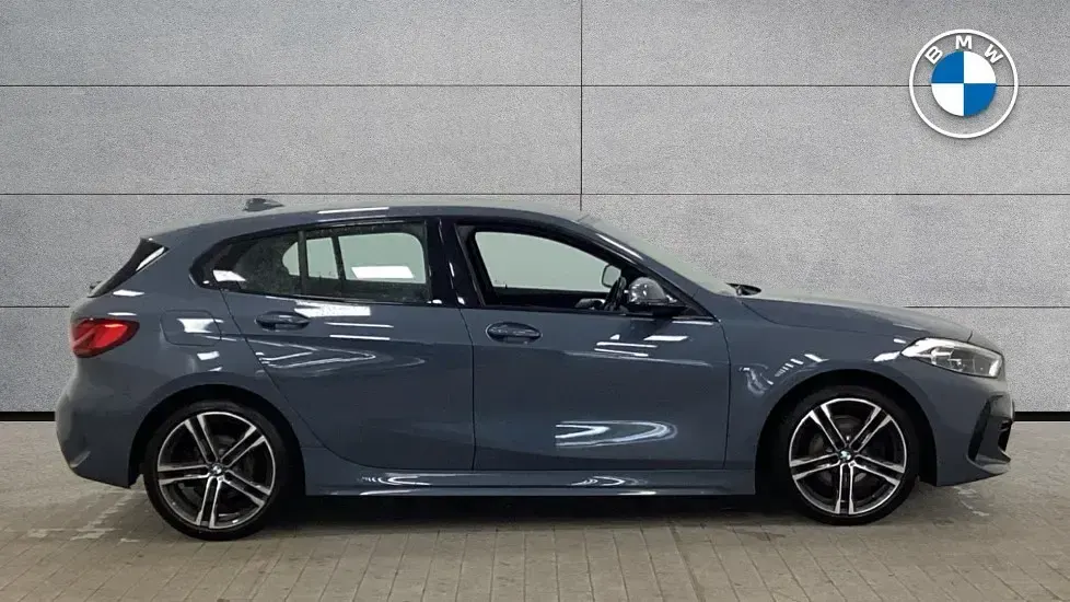 Used BMW 118 M Sport 134 HP (98 kW) 2022 Grey