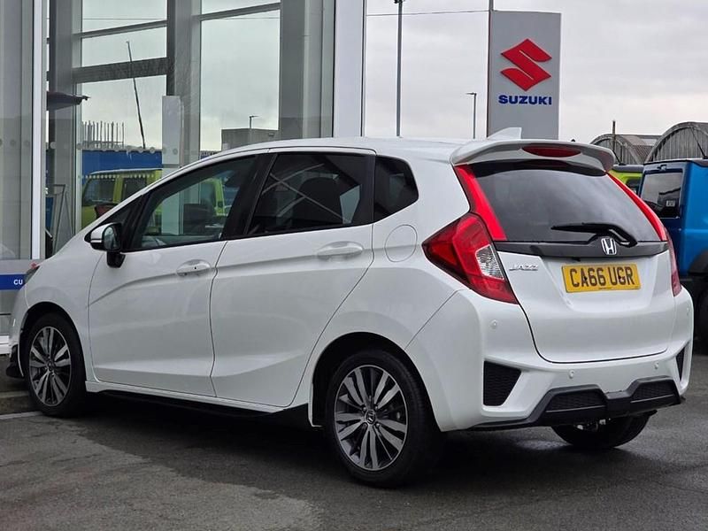 Used Honda Jazz EX 102 HP (75 kW) 2016 White Hatchback