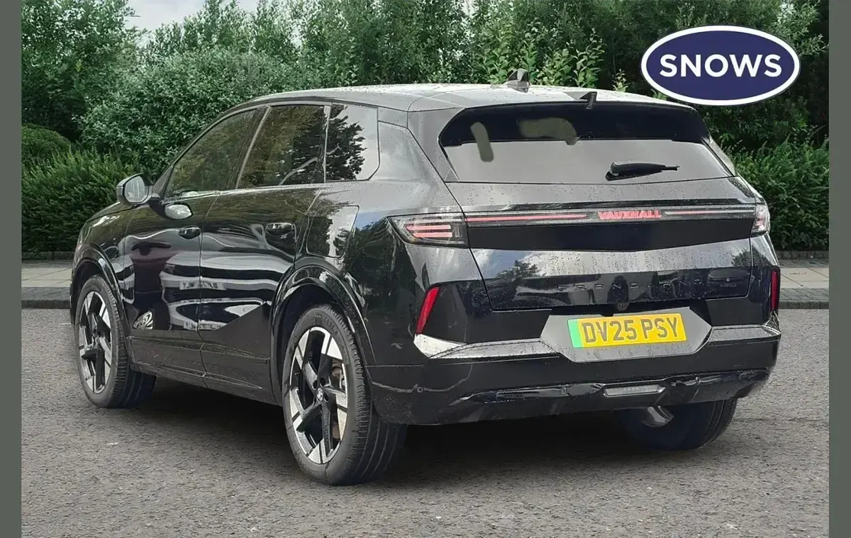 Used Vauxhall Grandland Ultimate 156 kW (213 HP) 2025 Black SUV