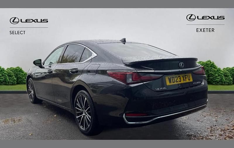 Used Lexus ES300H 215 HP (158 kW) 2023 Black Sedan